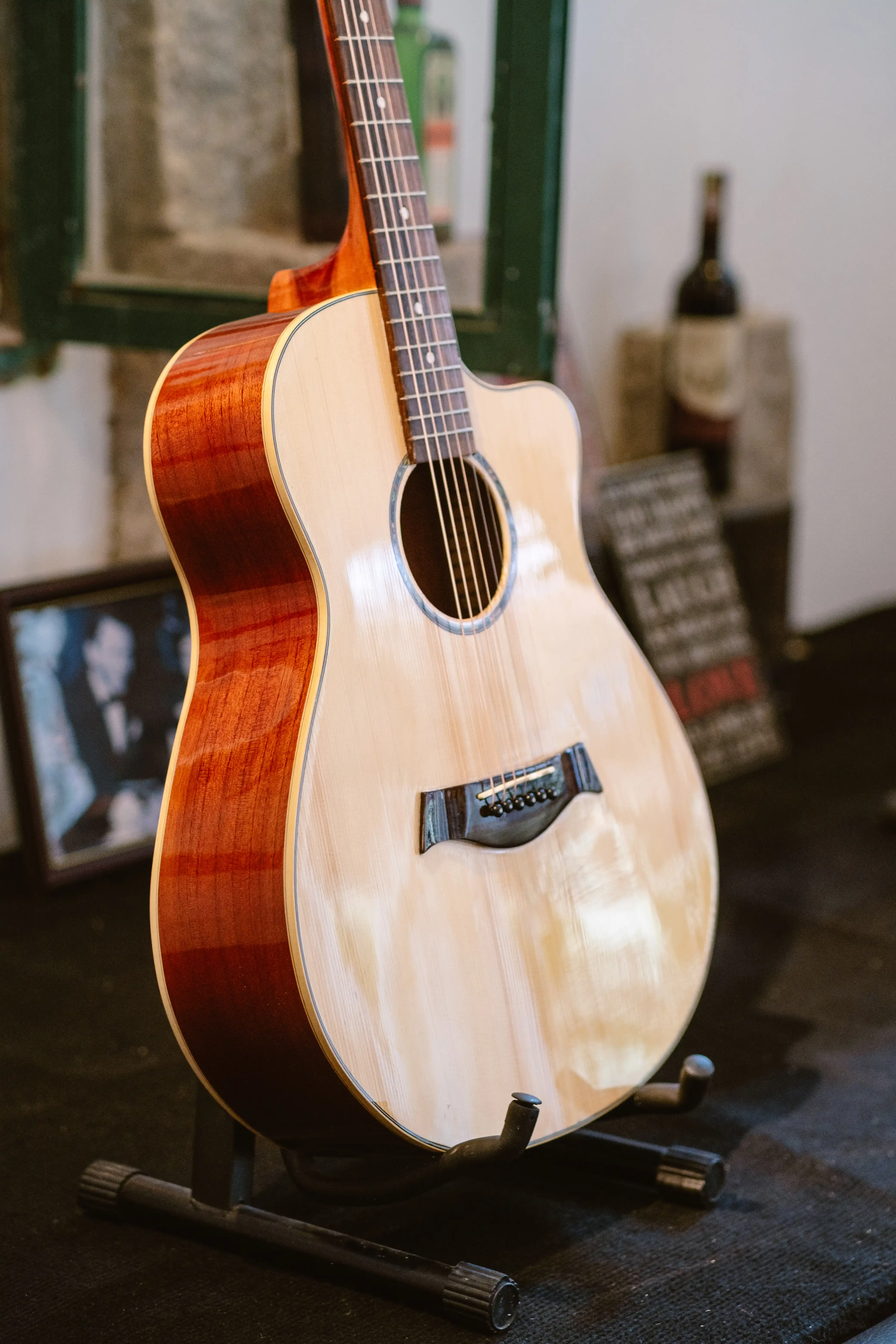 Guitar Acoustic HD-01