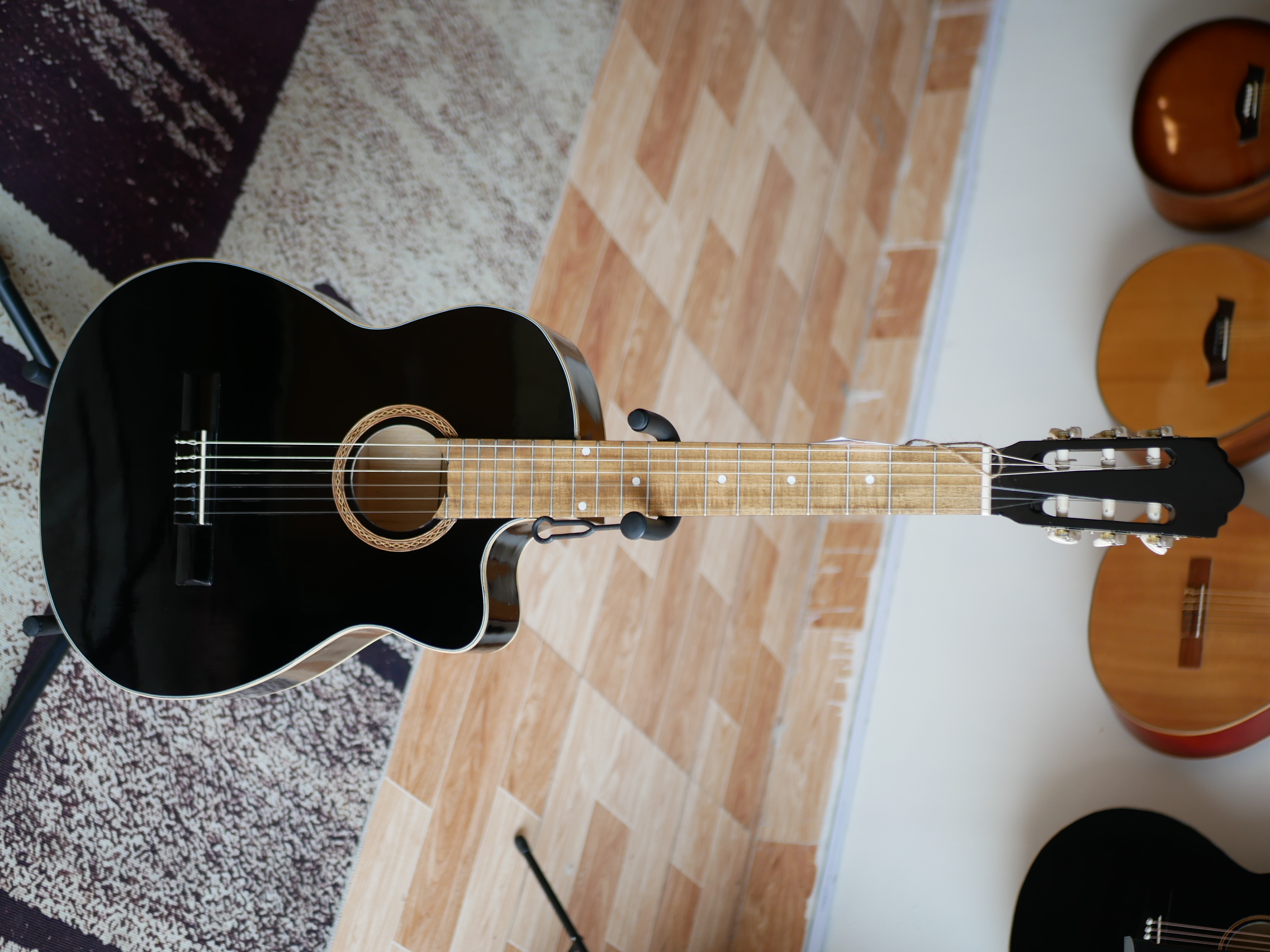 Guitar Classic CE - Black