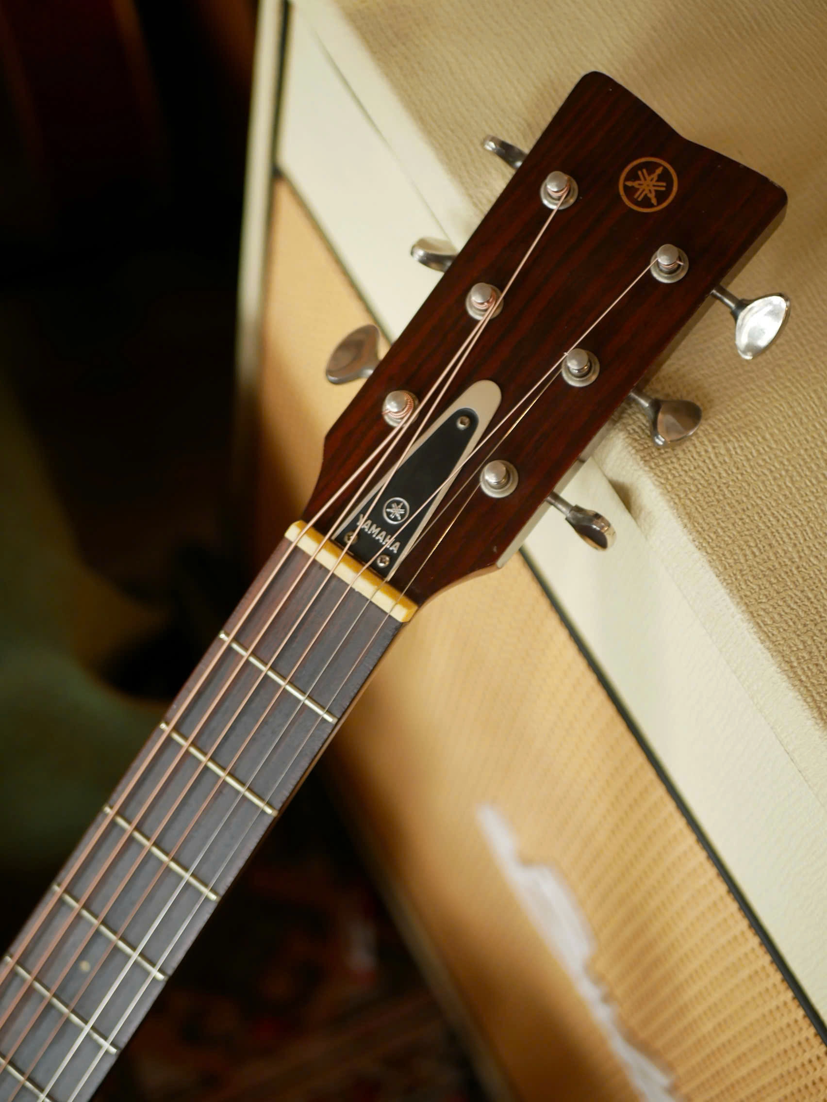 Vintage Yamaha FG-180 Red Label 1970's
